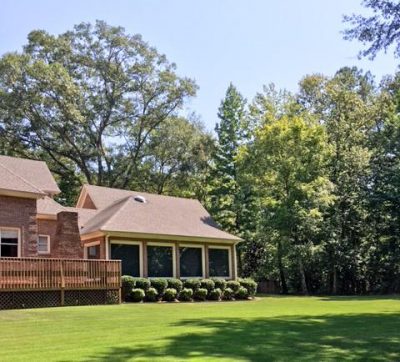 Mastering Routine Lawn Maintenance: Your Guide To A Healthy, Lush Lawn